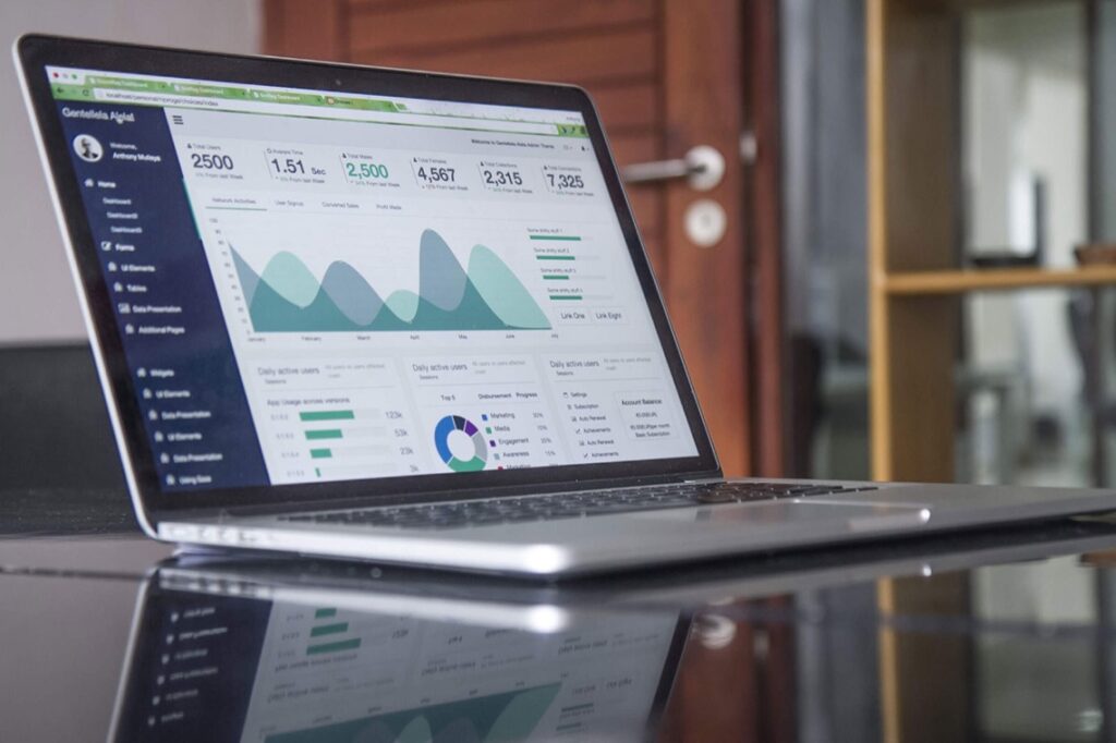 Coronavirus: Warning over easing lockdown measures too quickly