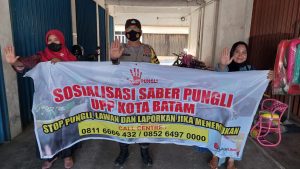 Bhabinkamtibmas Sei Harapan Polsek Sekupang Sosialisasikan Saber Pungli ke Masyarakat