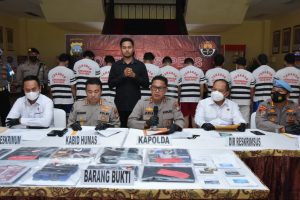 Polda Kepri dan Polresta Beserta Jajaran Tangkap Puluhan Pelaku Judi Online