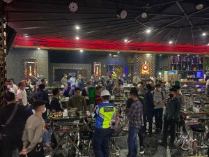 Ditresnarkoba Polda Kepri Lakukan Razia THM di Kota Batam