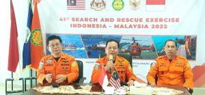 Tingkatkan Kesiapsiagaan, SAR Indonesia Malaysia Gelar Latihan Bersama