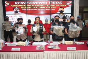 Kakek 61 Tahun Nekat Menjadi Bandar Narkoba, Kedapatan Miliki 5 Kilogram Ganja
