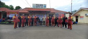 Mempererat Silaturahmi, Polsek Batu Aji Bersama Upika Batu Aji Gelar Olahraga Bersama