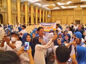 Ribuan Relawan Batam Kota Deklarasikan Diri Siap Menangkan HMR dan HMA