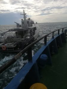 Satrol Lantamal IV Laksanakan Patroli Lanjutkan Kapal Tanker yang Kandas