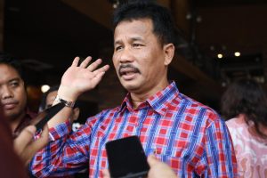 Kepala BP Batam Tinjau Renovasi Plafon Masjid Tanjak