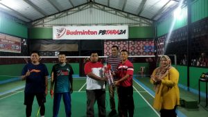 Turnamen Bulutangkis Beregu PB Tara 2A Cup 1 antar RW se Taman Raya Resmi Dibuka Tan A Tie