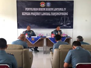 Lantamal IV Batam Berikan Penyuluhan Hukum kepada Prajurit dan PNS Lanudal Tanjungpinang