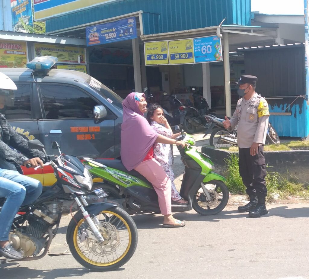 Polsek Batu ampar Bhabinkamtibmas Laksanakan Operasi Yustisi Monitoring Penerapan Protkes Di Wilayahnya
