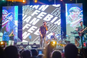 KESERUAN KONSER AMPM FEST “RIZKY FEBIAN DAN DANILLA” DI HARRIS RESORT WATERFRONT BATAM