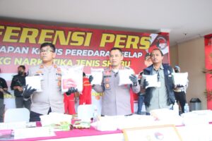 Sat Resnarkoba Polresta Barelang Berhasil Ungkap Peredaran Gelap Narkotika Jenis Shabu Seberat 26,535 Kg