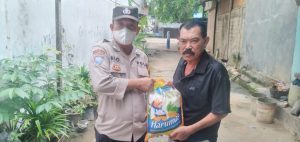 Jumat Barokah Polsek Batu Ampar Peduli, Berbagi Bansos Kepada Masyarakat