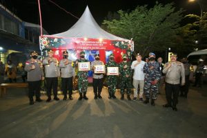 Kapolresta Barelang Dampingi Kapolda Kepri Lakukan Peninjauan Pengamanan Gereja dan Pos Pelayanan Ibadah Natal 2022