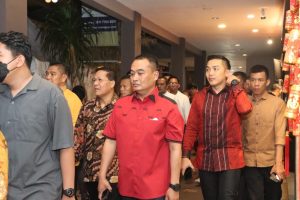 Kapolsek Lubuk Baja Dampingi Wakapolresta Barelang dalam Pembukaan Ceremony Chinatown Imlek Festival 2023