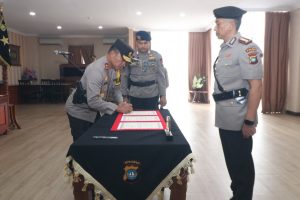 Kapolda Kepri Pimpin Upacara Pelantikan Jabatan Dirsamapta Polda Kepulauan Riau