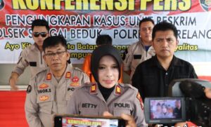 Kapolsek Sei Beduk Gelar Konfrensi Pers Ungkap Pelaku Curanmor dengan Membobol Rumah