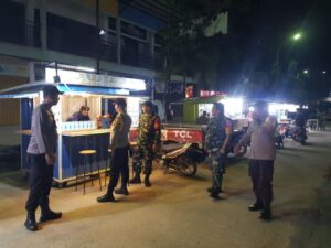 Berikan Rasa Aman Ditengah Masyarakat, TNI-Polri Wilayah Bengkong Gelar Patroli Bersama