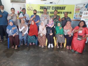 Polsek Batu Ampar Melakukan Jum’at Curhat di Pimpin Wakapolsek Batu Ampar di Kel Kampung Seraya