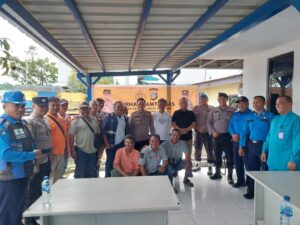 Polsek KKP Batam Melakukan Giat Curhat Kamtibmas dan Instansi Terkait Bersama Masyarakat di Wilayah Pelabuhan Batu Ampar dan Maqcobar