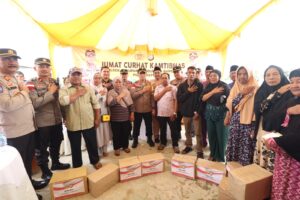 Kapolresta Barelang Tampung Aspirasi Masyarakat Tanjung Riau Kec. Sekupang Dalam Program Jumat Curhat Kamtibmas