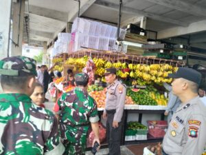 Personil Polsek Lubuk Baja Dengan Koramil 01 Lubuk Baja Apel dan Patroli Bersama di Koramil 01 Lubuk Baja Dalam Rangka Meningkatkan Sinergitas Antara Tni Dan Polri