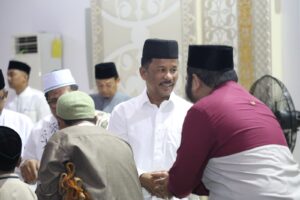 Tarawih Perdana, Kepala BP Batam Ingatkan Masyarakat Jaga Kekompakan dan Toleransi Selama Bulan Ramadan