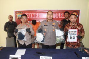 Gelar Konferensi Pers, Polsek Batu Ampar Ungkap Pelaku Pengeroyokan dan Penganiayaan