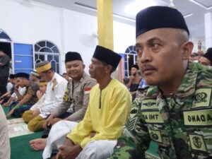 Safari Ramadan ke Tanjung Uma, Gubernur Kepri Serahkan Bantuan Senilai Rp 300 Juta