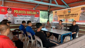 Polsek KKPBatam Melakukan Jum’at Curhat Kamtibmas Dengan Masyarakat Kec.Sekupang