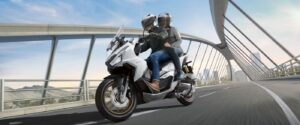 Kenapa  Dibonceng Sepeda Motor dilarang Duduk Menghadap Samping
