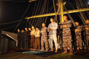 TANAMKAN JIWA BAHARI, LANTAMAL IV LIBATKAN PRAMUKA SAKA BAHARI _LONG JOY SAILING_ DENGAN KRI BIMA SUCI