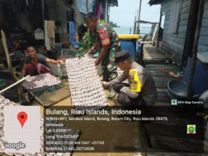 Sertu Zulkifli Motivasi Warga Kampung Setokok untuk Selalu Bersyukur