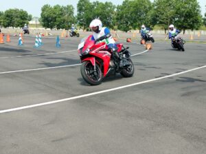 Waktu Yang Tepat Pengendara Perlu Engine Brake