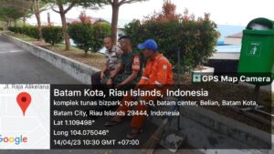 Komsos dengan Petugas Keamanan, Babinsa Ingatkan Selalu Tingkatkan Kewaspadaan Diri