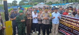 Dampingi Kapolda Kepri, Dandim 0316 Batam Lepas Pemudik Gratis dari Polresta Barelang