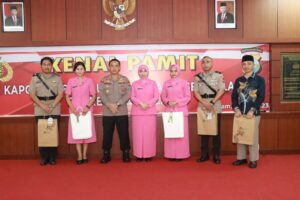 Kapolresta Barelang Pimpin Upacara Serah Terima Jabatan Kapolsek Sagulung dan Kapolsek Bulang