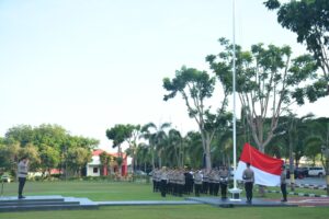 Polda Kepri Laksanakan Upacara Bendera Hari Kebakitan Nasional 115 Tahun 2023