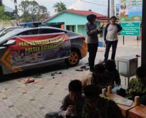 Polsek Batam Kota Isi Libur Bersama, Gelar Pustaka Keliling Untuk Anak Anak di Perkampungan