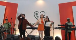 Premium Dermalove, Gandeng Hotel Santika Batam Sponsor Utama Celine Evangelista dan Stevan Pasaribu