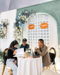 Ayok Datang ke Stan Pameran Pernikahan Harris Hotel Batam Center /Harris Resort Waterfront Batam Pameran Wedding Market 2023 BY Ebony di One Batam Mall