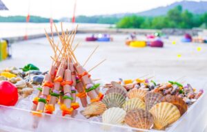 Harris Resort Waterfront Batam luncurkan Paket Marina Seafood,BBQ Bonus Indah nya  Pemandangan Sunset pantai