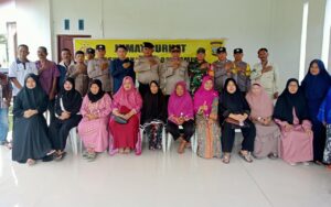 Polsek Batu Ampar Melaksanakan Jumat Curhat Dengan Masyarakat Sei tering 1 Rt 01 Rw 06 melcem Kel.Tanjung Sengkuang