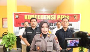 Kapolsek Batam Kota Gelar Konferensi Pers Ungkap Pelaku Persetubuhan Terhadap Perempuan Keterbelakangan Mental