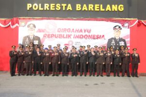 Polresta Barelang Gelar Upacara Peringatan Hari Kemerdekaan RI Ke -78