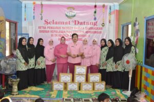 Kunjungi TK Kemala Bhayangkari II, Ketua Bhayangkari Kepri, Dorong Pengajaran Wawasan Kebangsaan dan Keterampilan Membaca