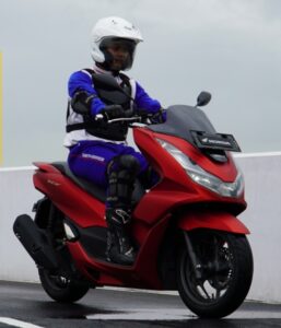 Penjelasan Mengenal Standar SNI Dalam Memilih Helm Motor Yang Ideal