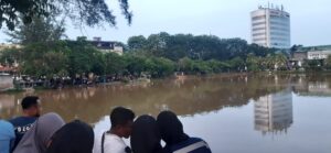 Remote Control Mahasiswa Universitas Politeknik Kota Batam,Tenggelam di danau Kawasan Greenland Kota Batam