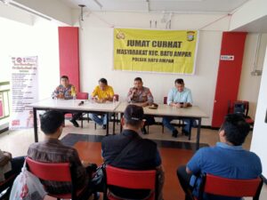 Kegiatan Jumat Curhat Polsek Batu Ampar Bersama Warga Komplek Nagoya Garden Kelurahan Seraya