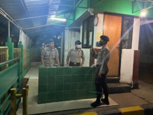 Patroli Cipta kondisi Polsek Batu Ampar Sampaikan Himbauan Kamtibmas