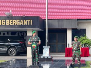 Dandim 0316 Batam Letkol Inf Galih Bramantyo cek kesiapan perlengkapan dan personel Kodim 0316 batam dalam rangka Pam Pemilu 14 Feb 2024.